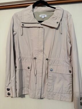 Calvin Klein Women's Light Beige Utility Anorak Jacket